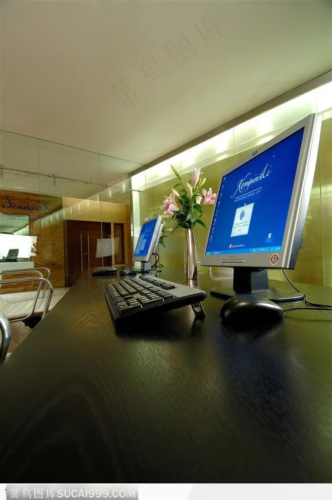 星级酒店公共网吧房