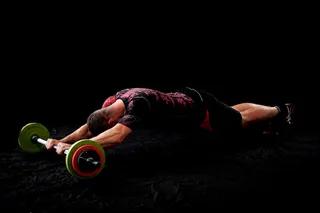 高清健身人物健身器材