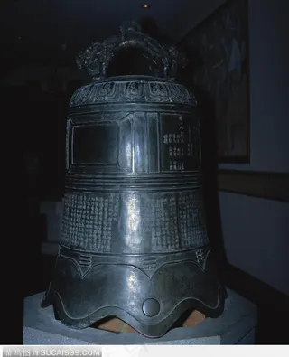 中华传统青铜钟-古老的青铜钟