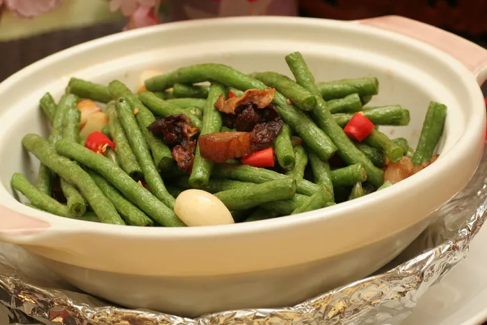 沙煲长豆角22元 沙煲长豆角22元