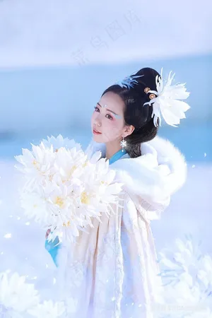 冰雪冬季唯美古装写真美女图片
