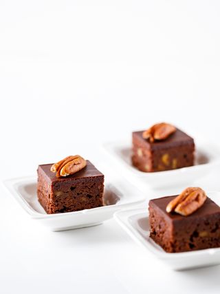 蛋糕店小蛋糕慕斯美食甜品图片