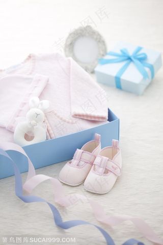 婴幼儿用品广告素材 婴儿鞋礼品盒