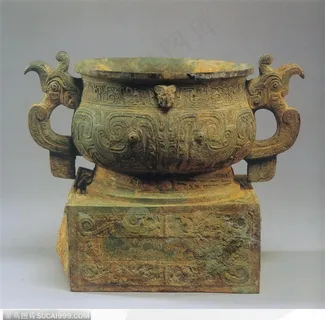 精美的青铜器盨