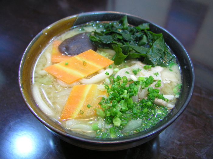  酱煮乌冬面