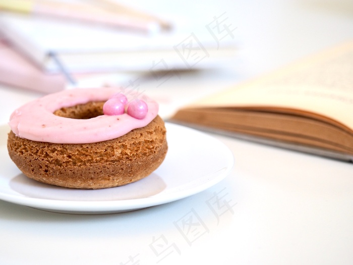 单个甜甜圈图片