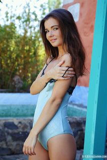 欧美美女*模特高清套图图片