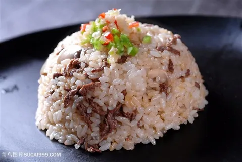 中华美食炒饭类牛肉口蘑炒饭实拍摄影图中华美食 中华美食炒饭类牛肉口蘑炒饭实拍摄影图中华美食
