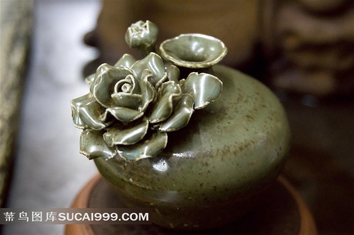 紫砂玫瑰陶艺花瓶茶宠