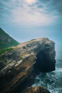 海洋海岸礁石风景摄影图