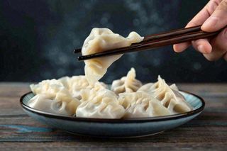 饺子中国传统美食冬至吃饺子摄影图