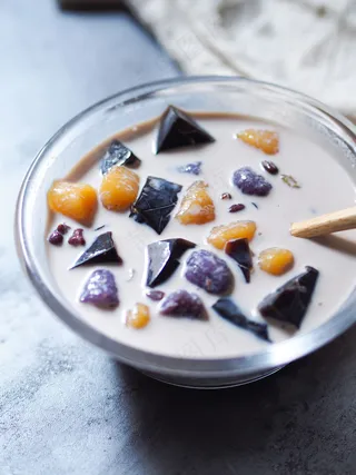 芒果奶昔甜品小吃