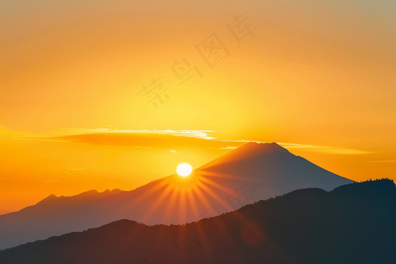 清晨日出朝霞云层山川摄影图(4032x2688)