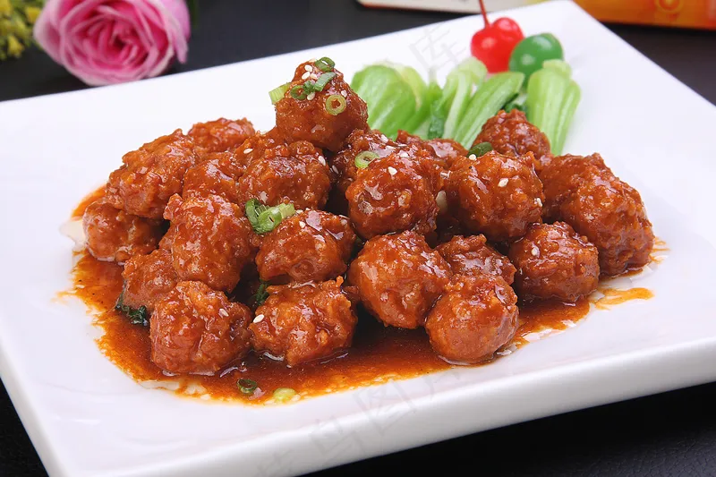 红烧丸子  26元（味型：红烧味、糖醋味）