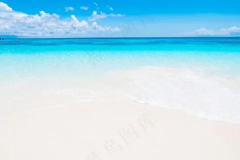 大海沙滩图片