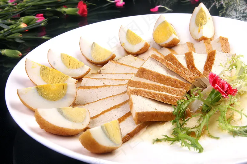 卤水蛋品豆腐  16元例