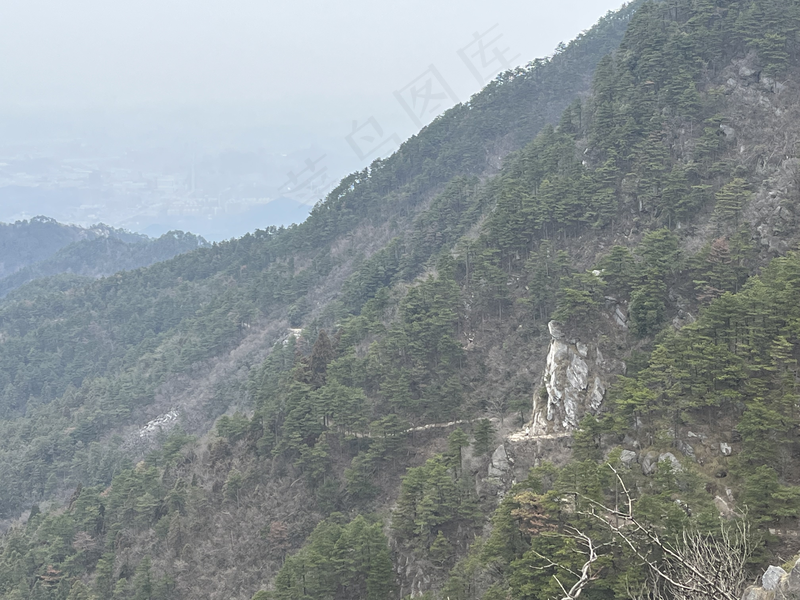 赣北的冬山