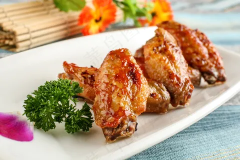 麻辣鸡翅美食