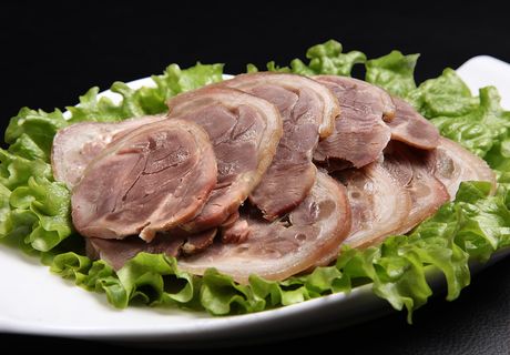 爆腌肘花。28元