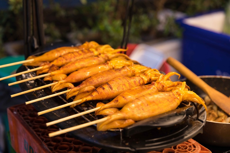 烧烤墨鱼仔烤串美食