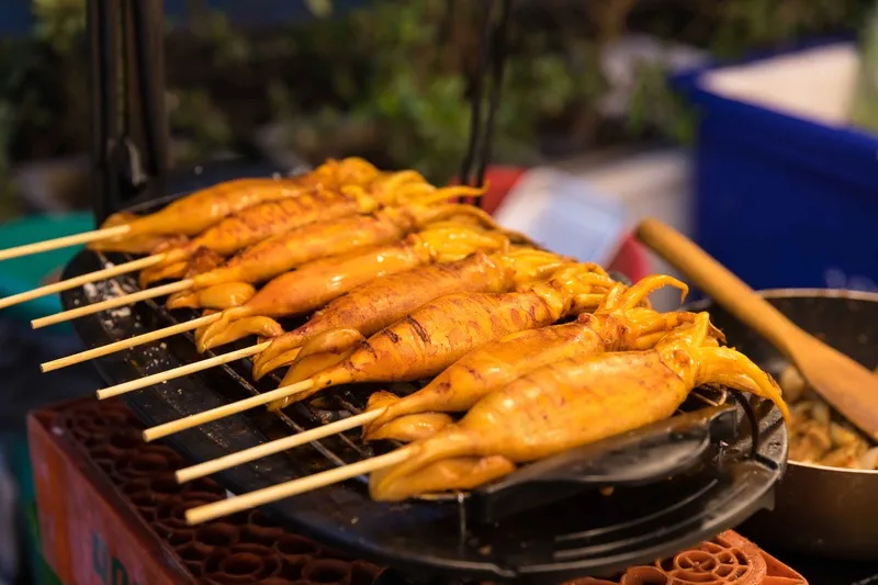 烧烤墨鱼仔烤串美食