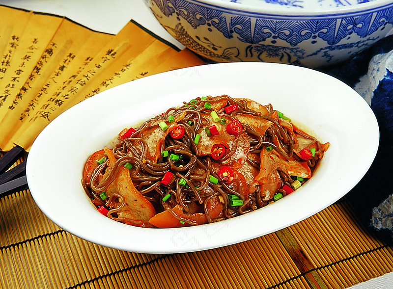 荞面猪香嘴  26元份