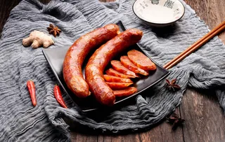 特色腊肠小吃美食