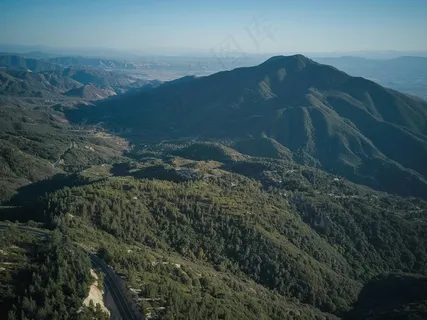 蜿蜒曲折的山路 蜿蜒曲折的山路