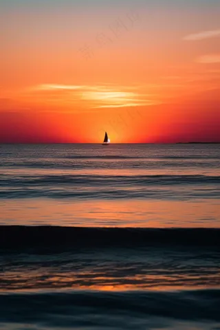夕阳落日下海洋海面帆船余晖倒影美景摄影图