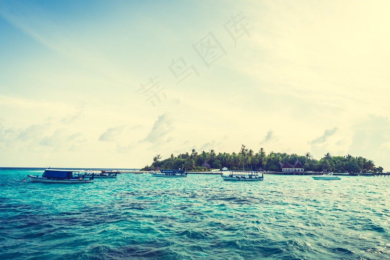 大海沙滩图片
