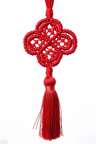 中国结合适串珠红色绳白色背景摄影图 