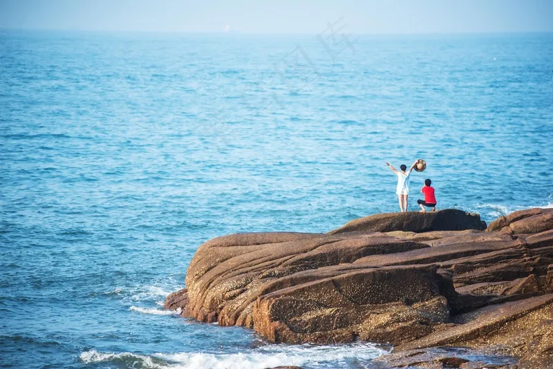 大海沙滩图片