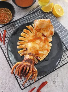 烧烤鱿鱼小吃美食