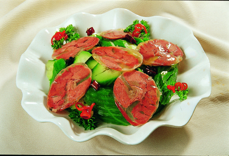 酱牛肉拍黄瓜