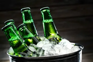 冰镇玻璃瓶啤酒