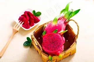 新鲜火龙果水果