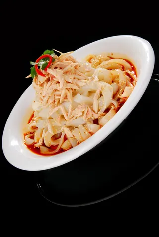 鸡丝捞面皮  16元