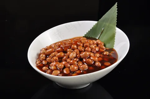 醋泡花生米   13元