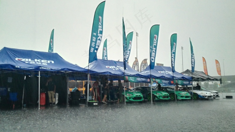 D1GP国际赛车比赛现场