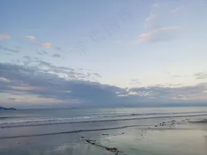 大海的日出