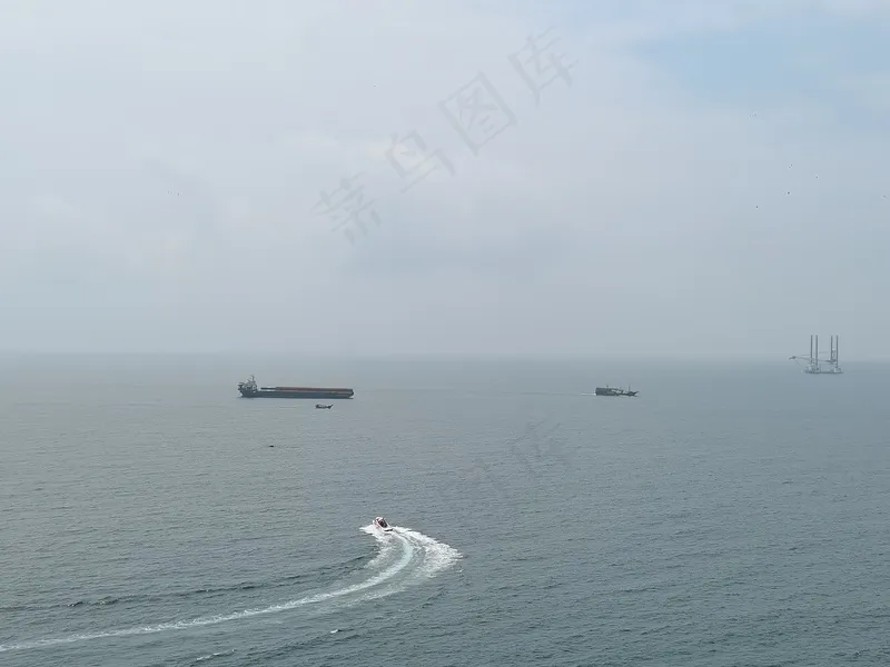 海上景色渔船