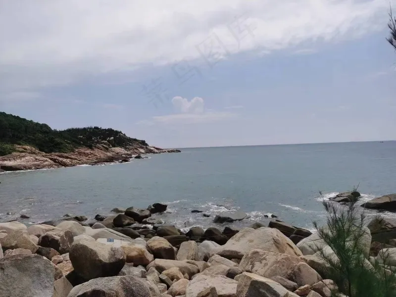 大海，礁石
