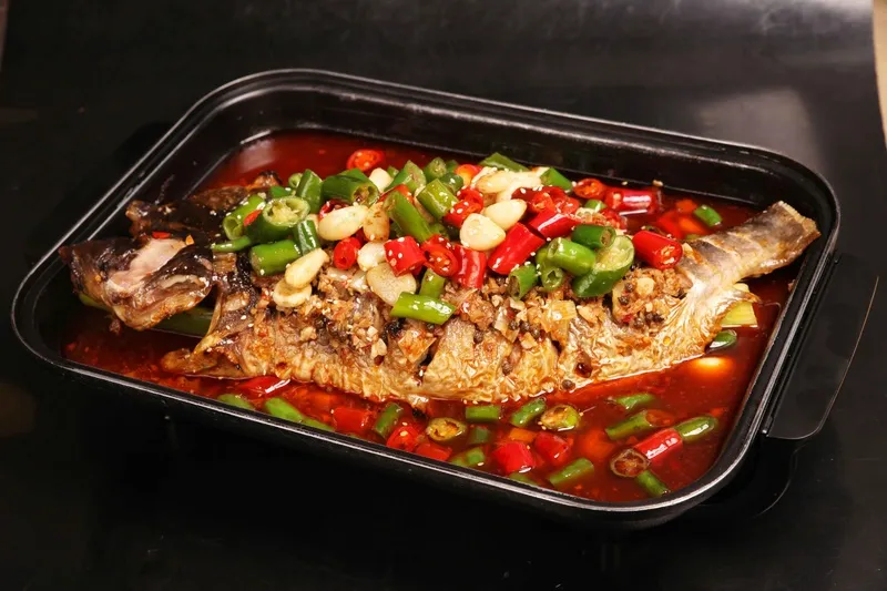 麻辣烤鱼美食