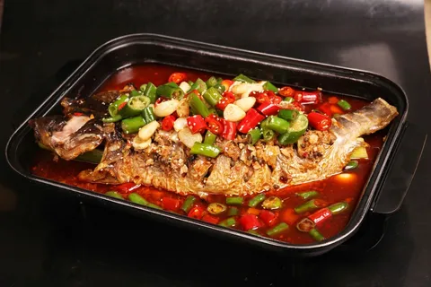 麻辣烤鱼美食