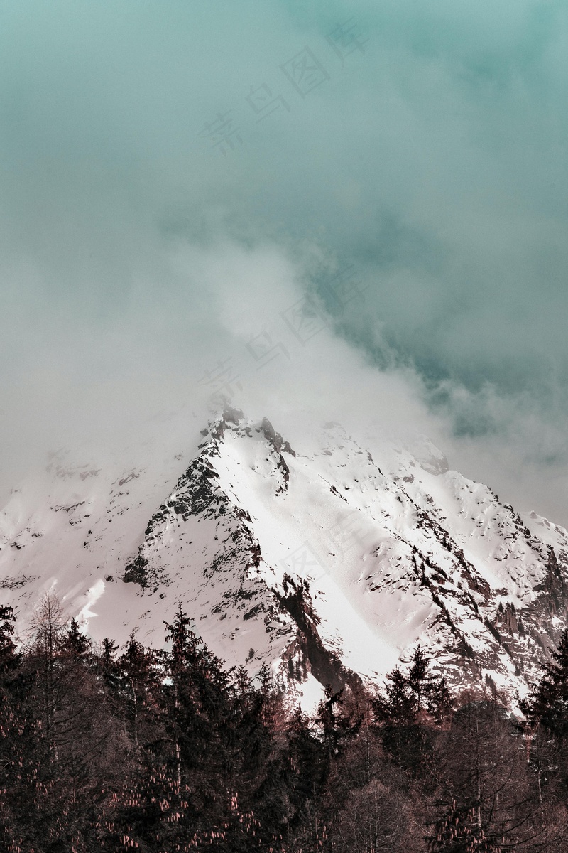 苍茫山巅之雪域幽蓝