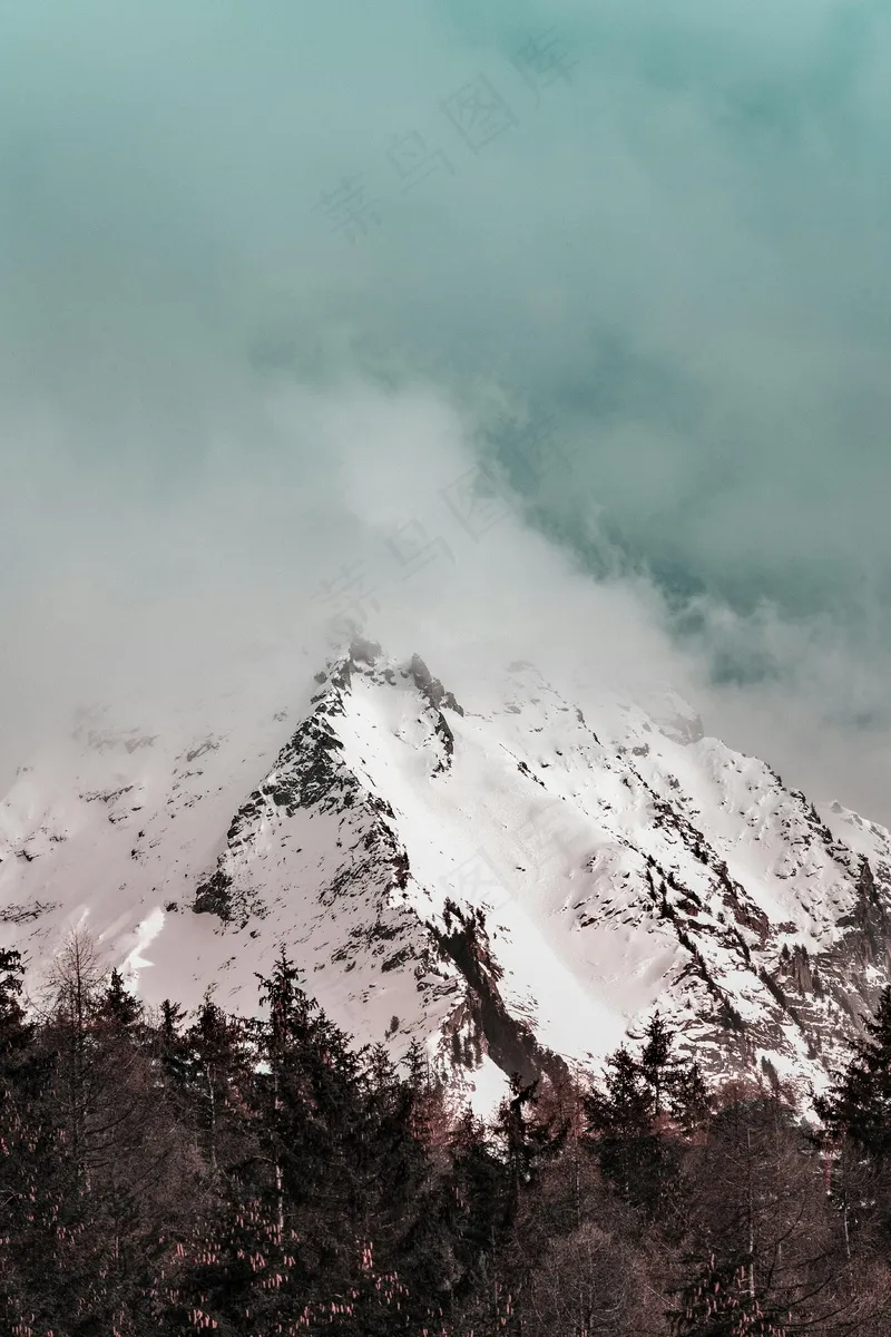 苍茫山巅之雪域幽蓝