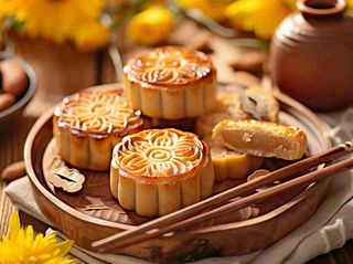 月饼中秋美食摄影图