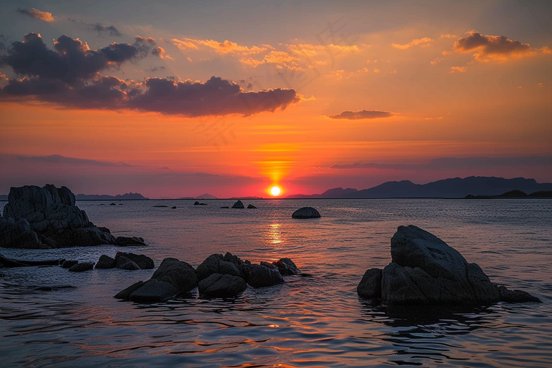 海上清晨日出朝霞云层摄影图(4032x2688)