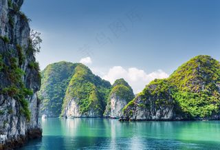 湖泊山峰图片