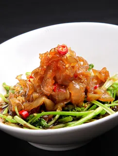 海蜇丝拌香菜16元